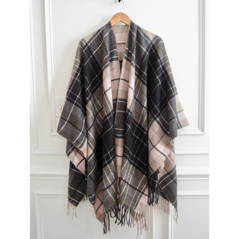 Pretty Persuasions Plaid Poncho Wrap Shawl Grey Pink Fringed One Size Soft